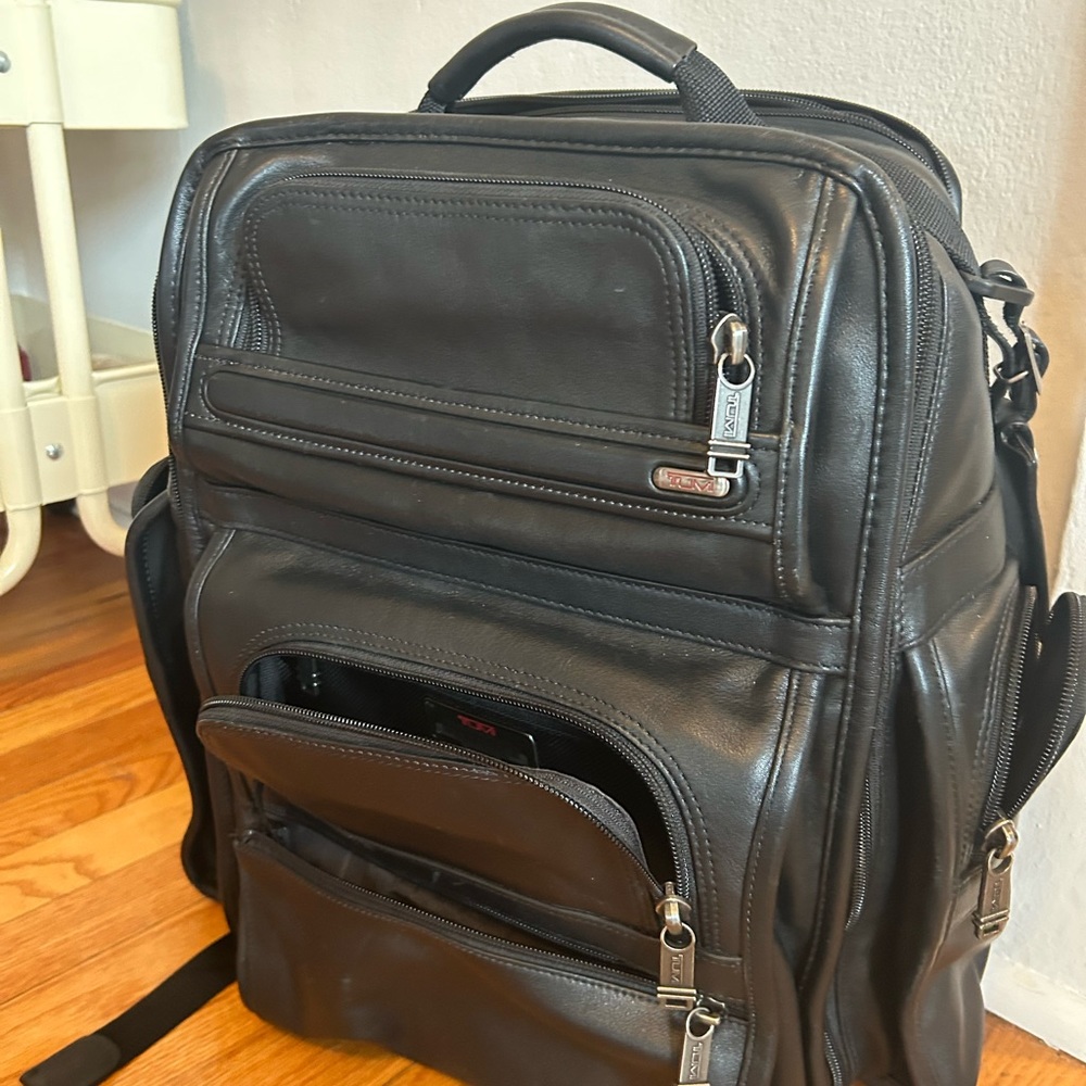 Tumi Brief Pack